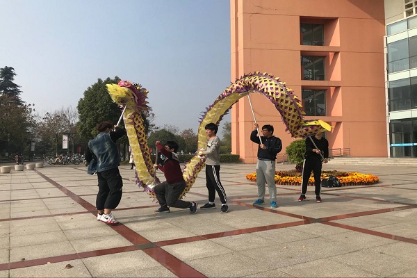 1543076964134642.jpg 图为 活动现场 (3).jpg